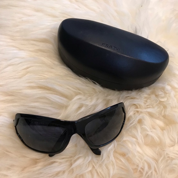 Prada sunglasses - Picture 1 of 5